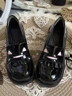 Mocassins Lolita doux style chat bout rond cuir PU noir talon épais chaussures Lolita ravissantes