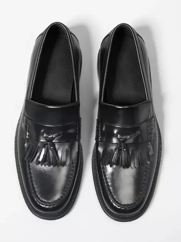 Mocassins noirs à bout rond pour hommes à enfiler avec pompons