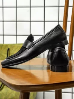 Mocassins noirs Penny en cuir de vachette à bout rond et patchwork