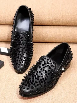 Mocassins à rivets pour hommes bout pointu en cuir de vache à enfiler pour bal de promo ou mariage