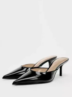Mules à talons hauts Escarpins noirs à bout pointu et à talons aiguilles
