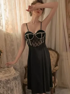 Nuisette longue Babydoll en dentelle noire dos nu lingerie chic