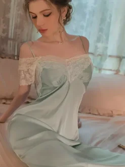Nuisette longue de mariée en dentelle blanche dos nu lingerie sexy