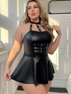 Nuisette pour femme en dentelle noire et similicuir noir robe harnais.