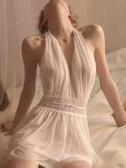 Nuisette sexy en dentelle rose dos nu et tulle style babydoll.