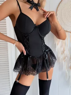 Nuisette en dentelle rose dos nu pour femme