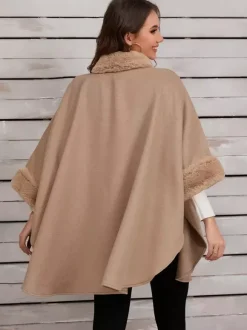 Poncho à col montant femme cape asymétrique kaki en fausse fourrure