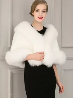 Poncho Fourré Polaire Femme Cape Blanche