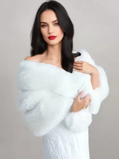 Poncho cape blanche pour femme