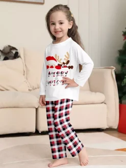Pyjamas de Noël assortis pour toute la famille à carreaux imprimé rennes et Père Noël collection 2026
