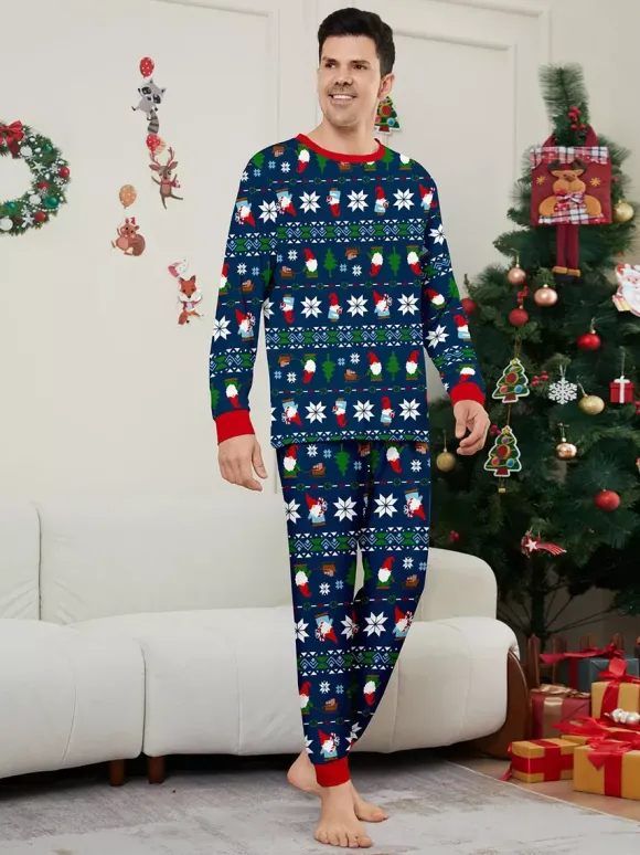 Pyjamas de Noël assortis pour toute la famille imprimés bleu marine foncé et bordures rouges collection 2026