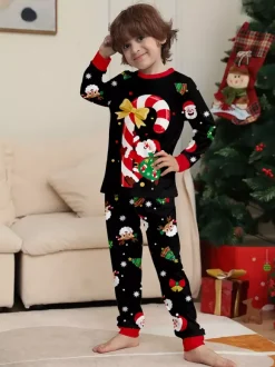 Pyjamas de Noël noirs et rouges pour toute la famille imprimé canne de Noël et Père Noël collection 2026