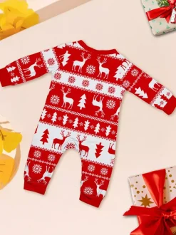 Pyjamas familiaux à imprimé sapin de Noël rouge et blanc et rennes collection fêtes 2026