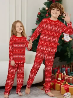 Pyjamas de Noël assortis pour toute la famille motif Fair Isle rouge et blanc collection 2026
