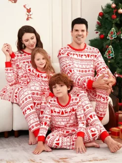 Pyjamas de Noël familiaux classiques à imprimé rennes rouges et blancs collection 2026