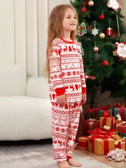 Pyjamas de Noël familiaux classiques à imprimé rennes rouges et blancs collection 2026