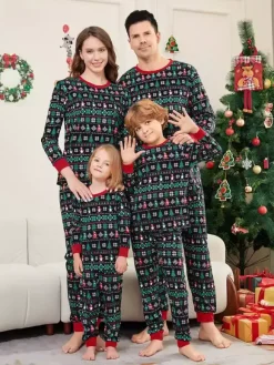 Pyjamas de Noël familiaux Fair Isle noirs et verts 2026