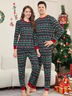 Pyjamas de Noël familiaux Fair Isle noirs et verts 2026