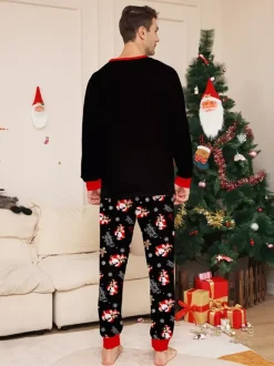 Pyjamas de Noël familiaux 2026 à imprimé pain d'épice et bonnet de Père Noël noir et rouge