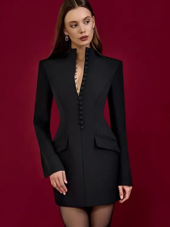 Robe blazer mini cintrée à boutons structurée et moderne collection 2026
