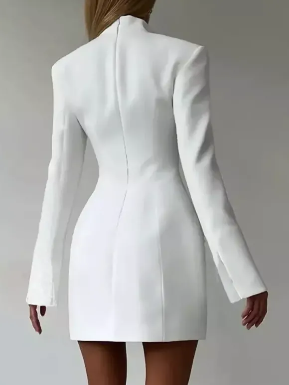 Robe blazer mini cintrée à boutons structurée et moderne collection 2026
