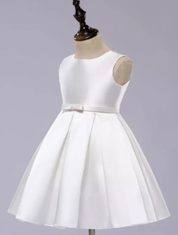 Robe cortège enfant col rond longueur au genou jupe plissée en satin Robe fille de fleur