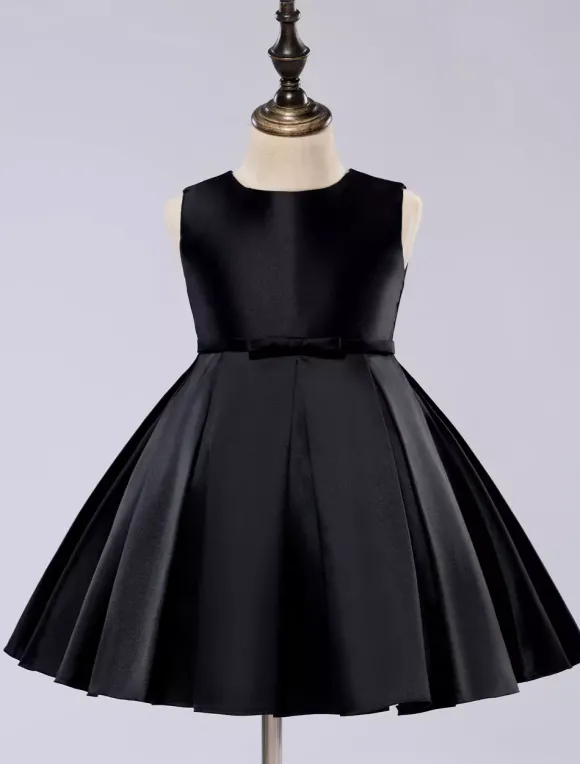 Robe cortège enfant col rond longueur au genou jupe plissée en satin Robe fille de fleur