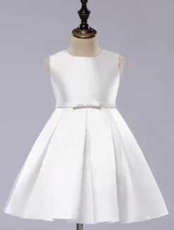 Robe cortège enfant col rond longueur au genou jupe plissée en satin Robe fille de fleur