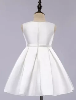 Robe cortège enfant col rond longueur au genou jupe plissée en satin Robe fille de fleur