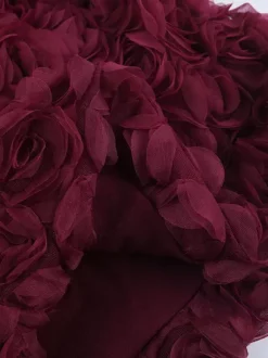 Robe courte bordeaux à ourlet en pétales de rose 3D pour femme - Robe moulante romantique avec foulard - Tenue de soirée estivale élégante et raffinée 2026