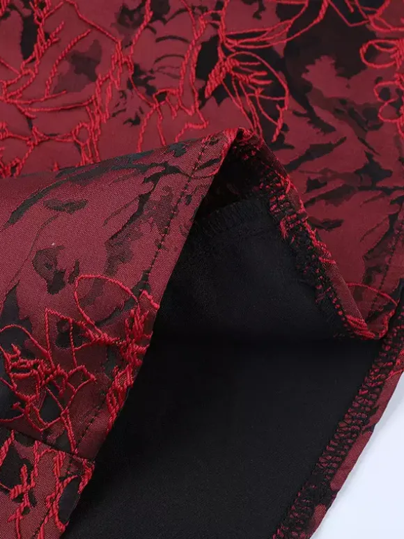 Robe courte bordeaux à épaules dénudées en jacquard fleuri - Idéale pour un bal de promo ou une fête d'anniversaire (2026)