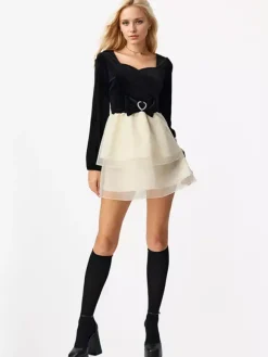 Robe courte contrastée avec n艙ud papillon manches longues col carré robe de fête d'anniversaire superposée 2026