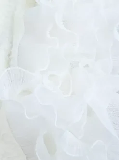Robe courte texturée pour femme - Blanc crème coupe coquette poignets à volants - Idéale pour une soirée d'été à la plage (2026)