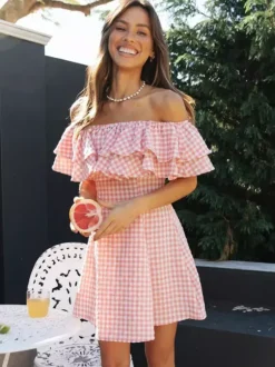 Robe courte vichy à épaules dénudées pour femme - Robe patineuse à volants rose style cottagecore - Idéale pour un pique-nique d'été 2026