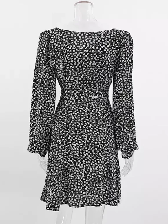 Robe courte vintage à fleurs pour femme - Manches bouffantes et ceinture - Col pointu - Tenue romantique pour une soirée en amoureux 2026