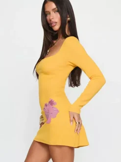 Robe côtelée à strass et fleurs pour femme - Robe moulante mini jaune à manches longues et col carré - Collection printemps-été 2026