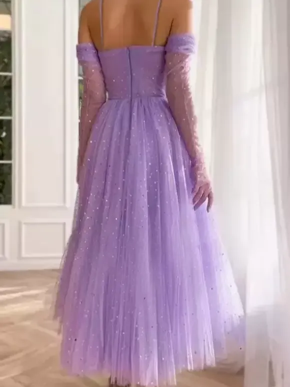 Robe de bal en tulle à paillettes et col en c艙ur et épaules dénudées