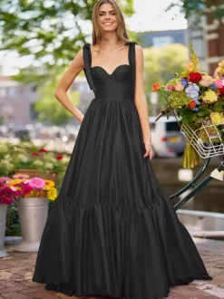 Robe de bal trapèze col en c艙ur soie élastique comme du Satin sans manches volants robes d'invitées de mariage