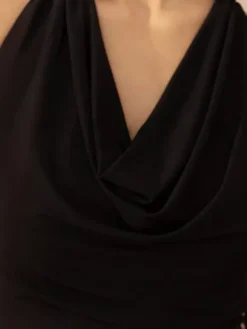 Robe de danse latine noire à volants pour femme dos nu sculptant costume de danse latine