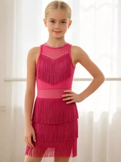 Robe de danse latine pêche pour fille en polyester avec franges élégantes. Tenue de danse latine.