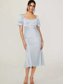 Robe de demoiselle d'honneur courte élastique en soie comme du Satin manches courtes dos nu col en c艙ur robes de soirée de mariage