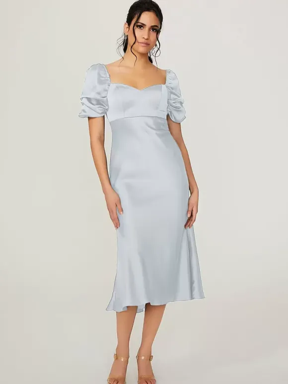 Robe de demoiselle d'honneur courte élastique en soie comme du Satin manches courtes dos nu col en c艙ur robes de soirée de mariage