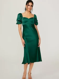 Robe de demoiselle d'honneur courte élastique en soie comme du Satin manches courtes dos nu col en c艙ur robes de soirée de mariage