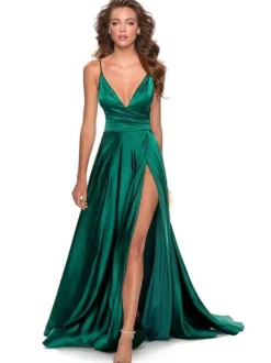 Robe de demoiselle d'honneur longue vert forêt en satin de soie stretch col V dos nu jupe fendue robe de soirée