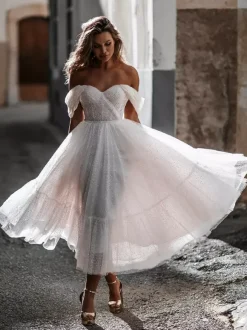 Robe de mariée courte en tulle paillete hors de l'épaule zip sur dos