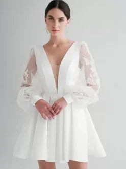 Robe de mariée courte mini col en V manches longues coupe trapèze