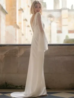 Robe de mariée deux pièces en satin en dentelle décolleté robe de bal avec traîne boutons fonctionnels manches longues longueur 30 cm ivoire