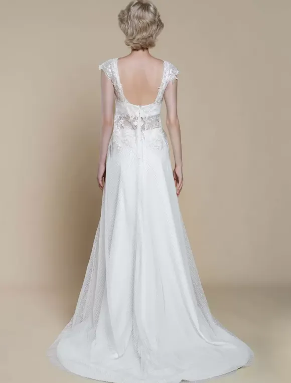 Robe de mariée deux pièces en dentelle décolleté illusion fourreau avec traîne fermeture éclair manches courtes longueur 30 cm ivoire