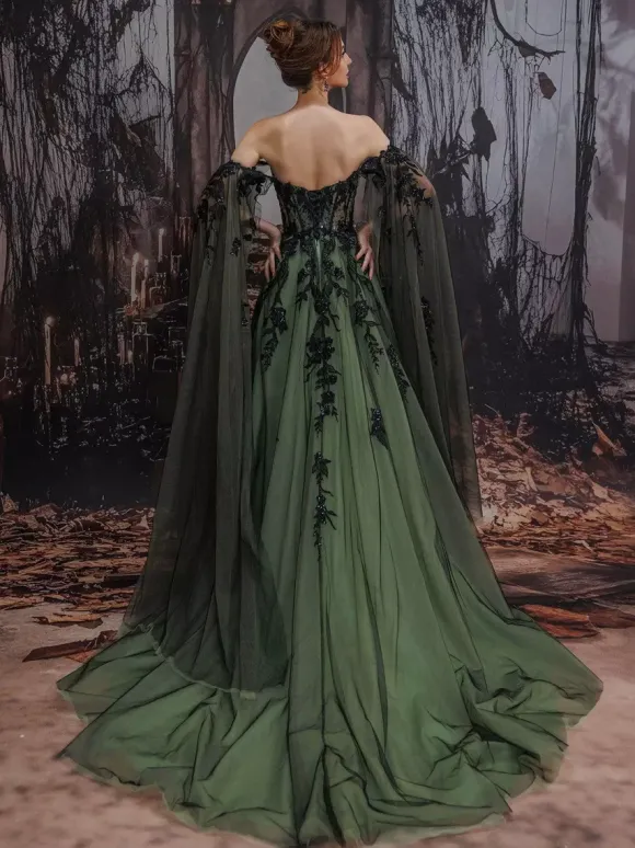 Robe de mariée gothique noire en dentelle coupe trapèze manches longues taille naturelle à volants et traîne