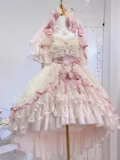 Robe de mariée Lolita rose style ballet ornée de n艙uds et de volants avec traîne.